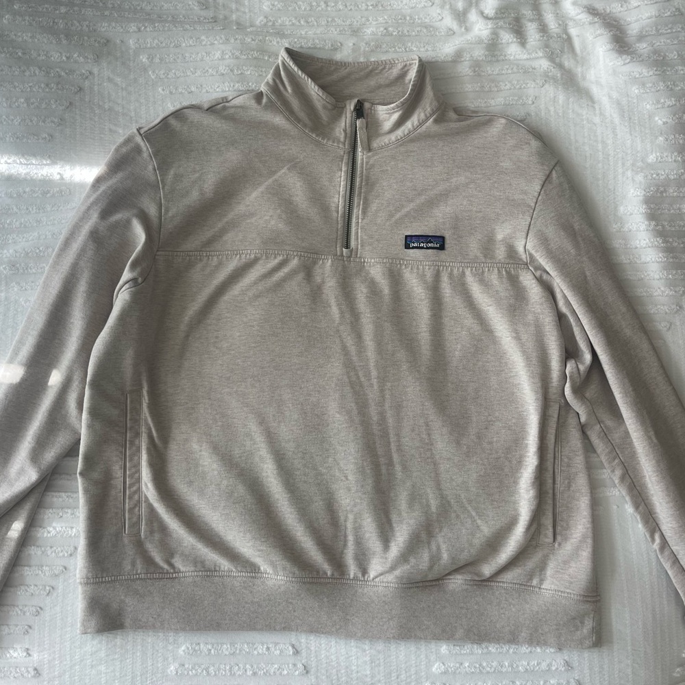 Patagonia Women's beige Ahnya Pullover Zip-Up Sweater